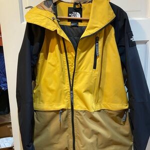 Nortface ski jacket medium